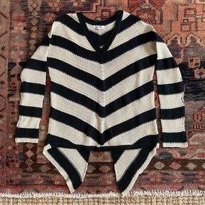 BB Dakota Chevron Summer Sweater Tan Black